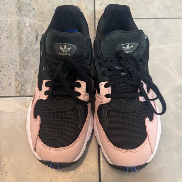 adidas Shoes - Adidas falcon sneaker Kylie Jenner size 8